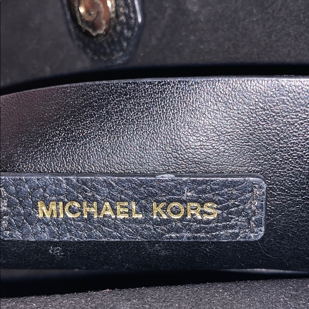 Michael Kors black leather purse - Picture 4 of 4